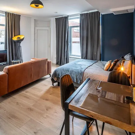 Samesofa And Alkemadestraat Daire Tilburg